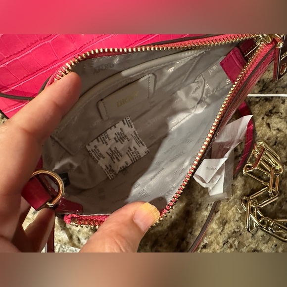 Coach Wyn Soft Leather Wallet Slim Flap Envelope “ button missing “ - Picture 4 of 5